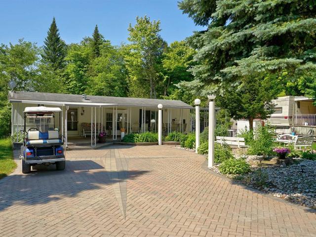 184 - 85 Theme Park Dr