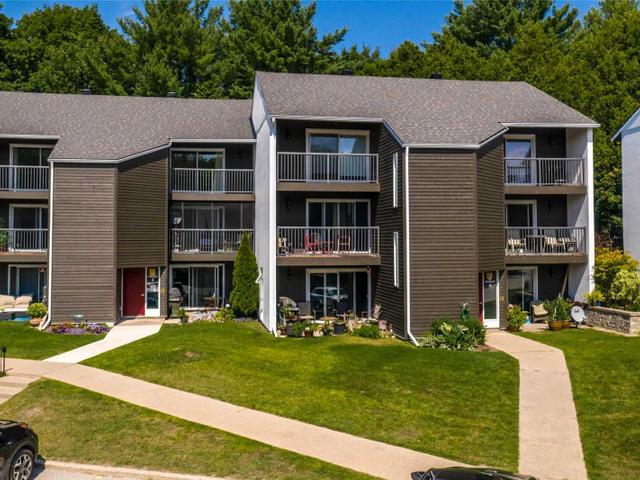 303 - 1102 Horseshoe Valley Rd