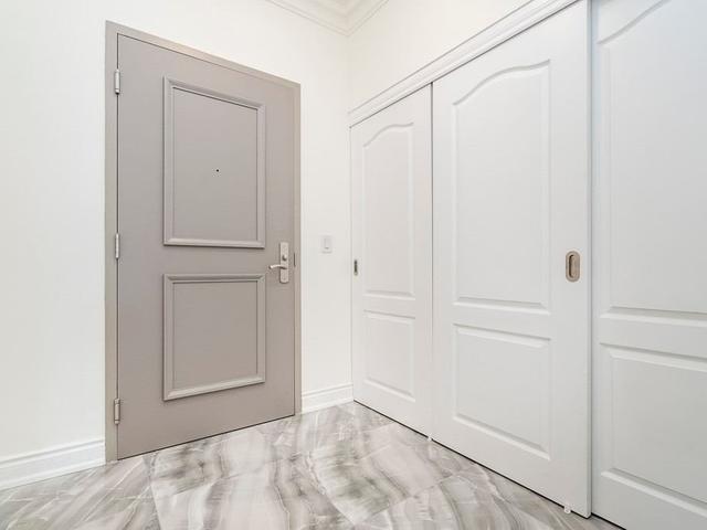 211 - 90 Orchard Point Rd