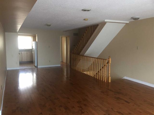 19 - 100 Laguna Pkwy