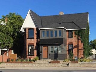 2 - 172 Dunlop St W