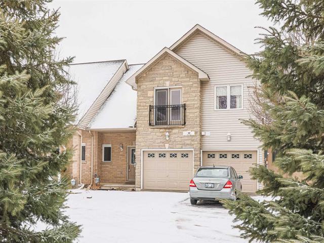 16 - 125 Huronia Rd