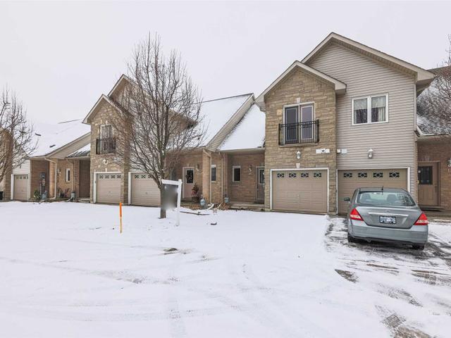 16 - 125 Huronia Rd