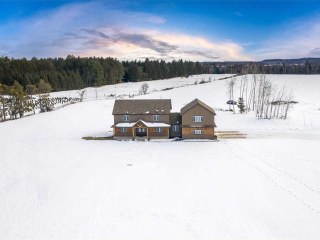 3965 Hogback Rd