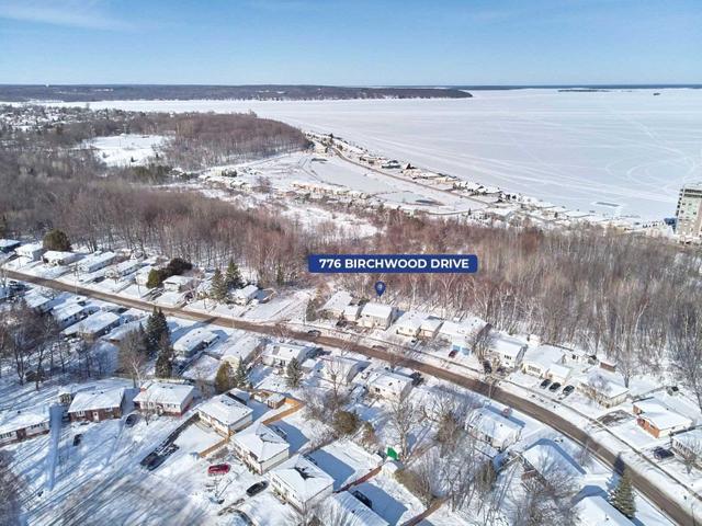 776 Birchwood Dr