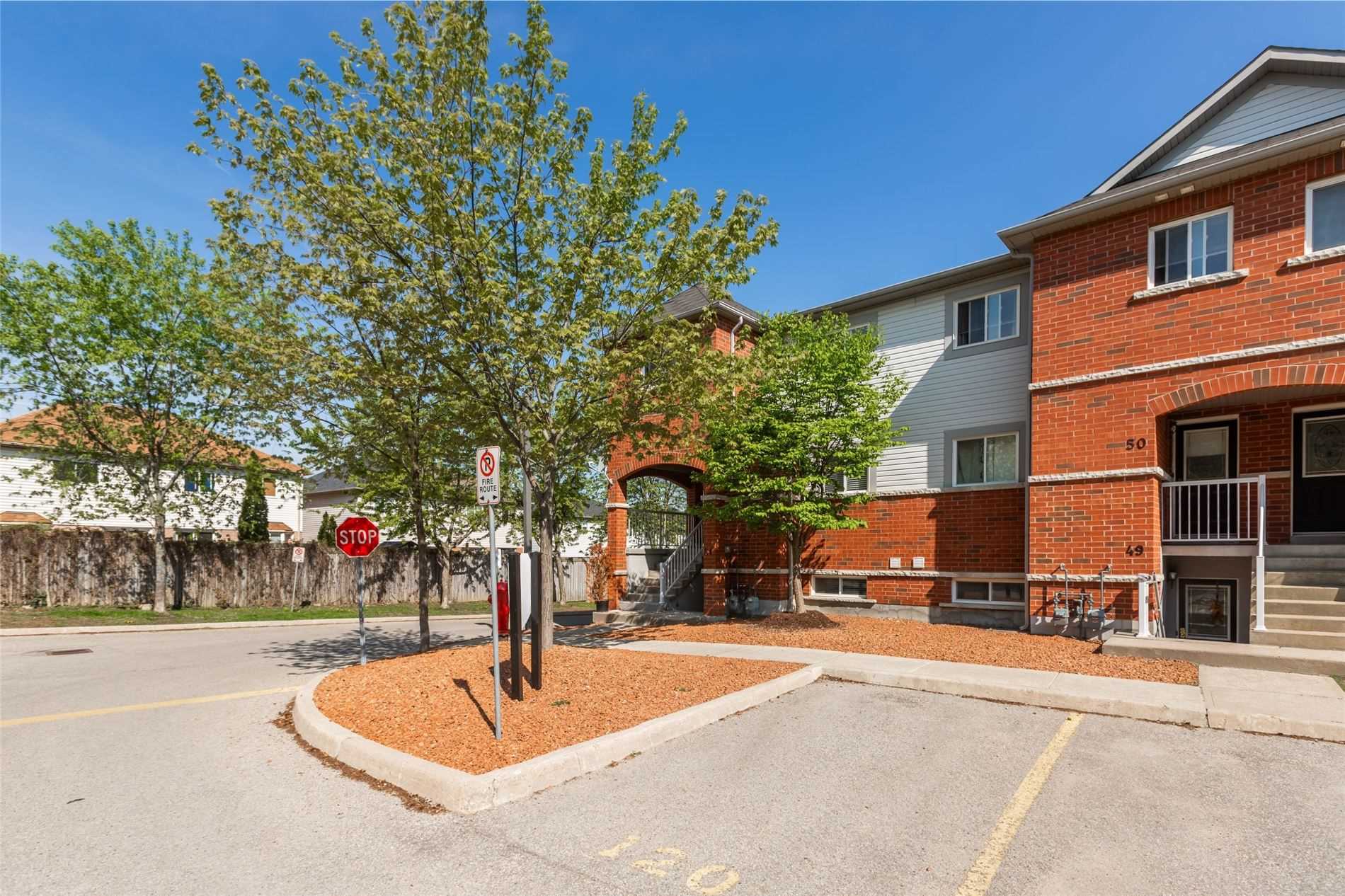 52 239 Ferndale Dr S, Barrie Sold, S5119345 Condos.ca