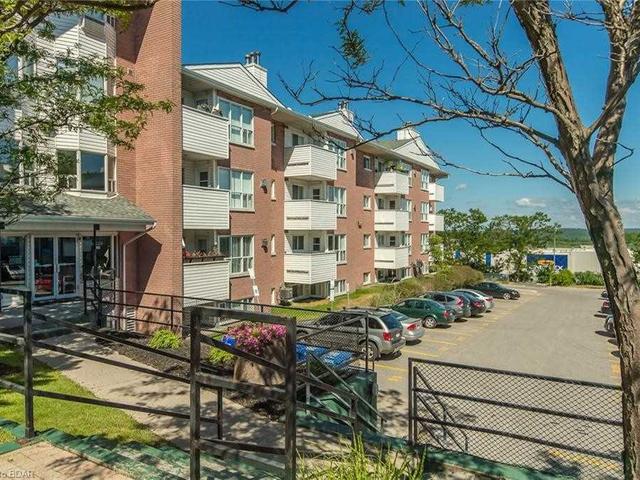 B02 - 120 Bell Farm Rd, Barrie | Sold, S5131754 | Condos.ca