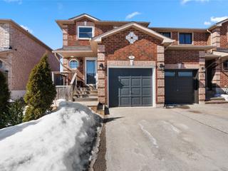 38 Raymond Cres