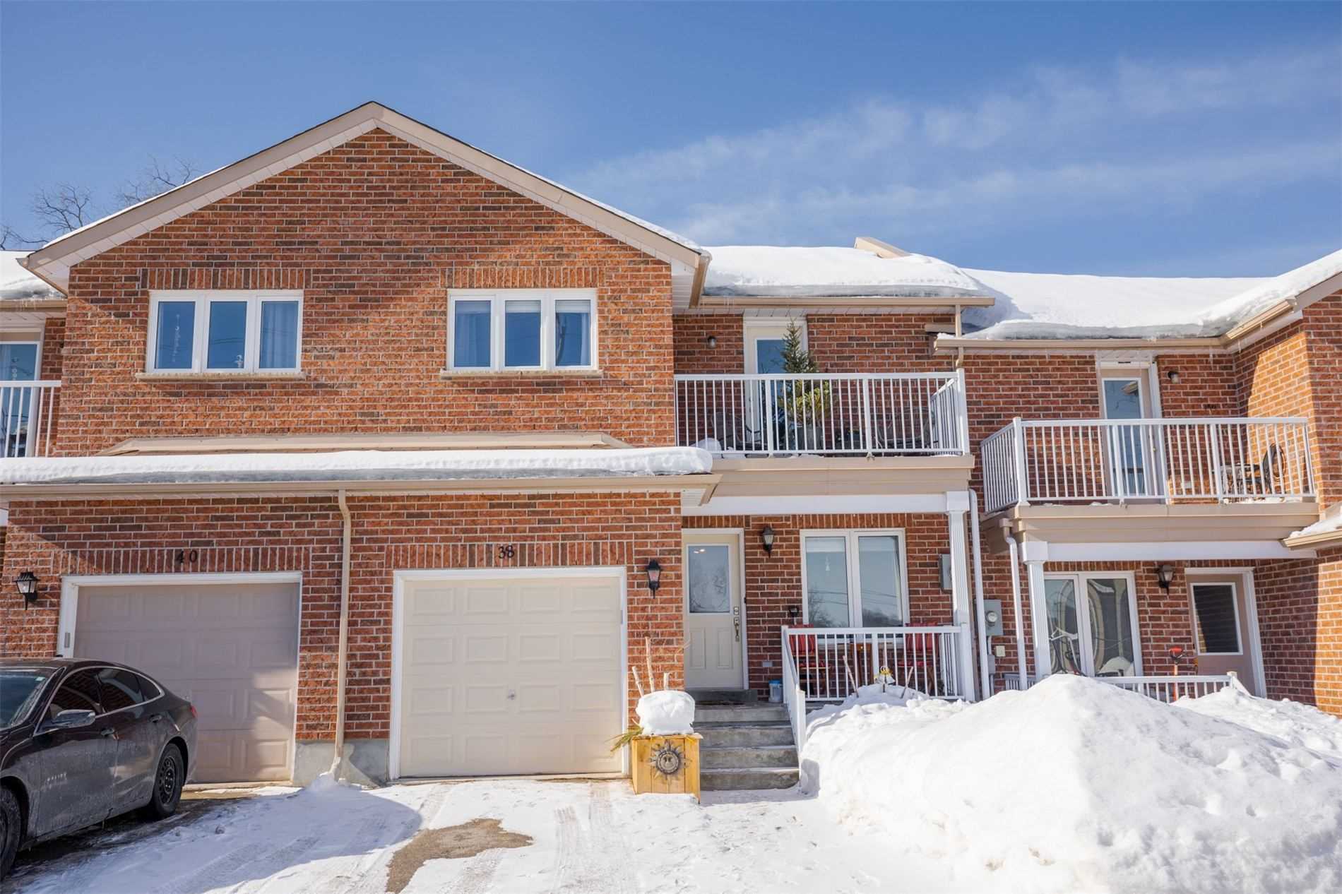 38 Owen St, Sold, S5145281 Condos.ca