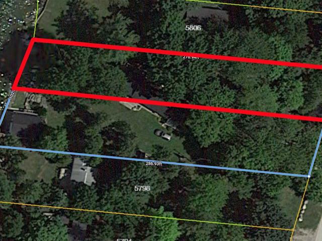 5802 Victoria Park Rd