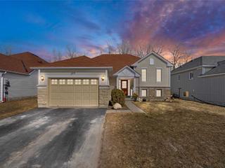 213 Forest Cres