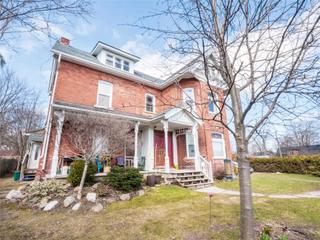 120 Tecumseth St
