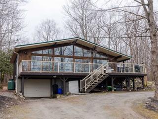 1745 Twin Oaks Cres