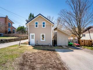 10 Scott St