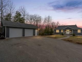 458 Silver Birch Dr