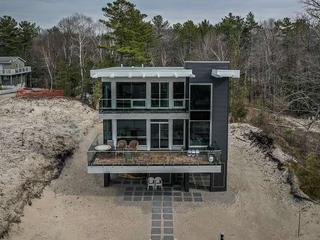 31 Trew Ave