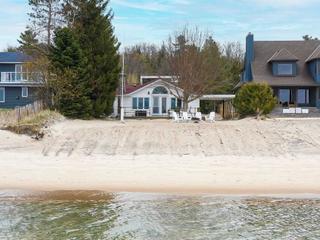 884 Tiny Beaches Rd S