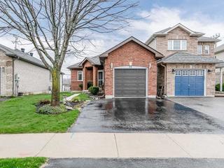 75 Julia Cres
