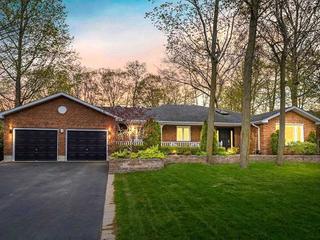 3 Nicholson Cres
