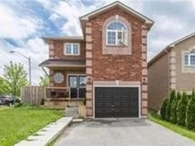 Upper - 11 Glenhill Dr