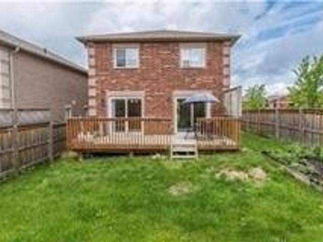 Upper - 11 Glenhill Dr