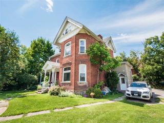 120 Tecumseth St