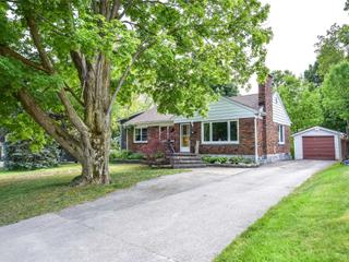 17 Dalton Cres S