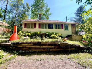 28 Hastings Ave