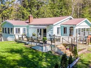 2492 Champlain Rd