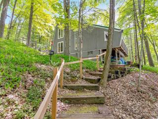 50 Huronwoods Dr