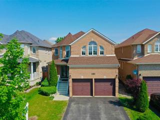 18 Parisian Cres
