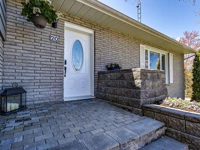 20 Chemin Theresa Rd