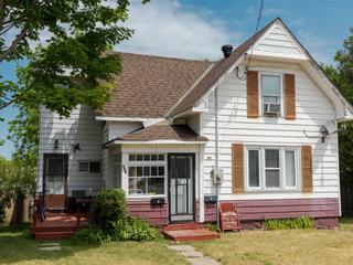357 Russell St