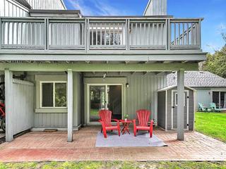 4 - 100 Fairway Cres