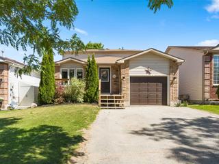 10 Hersey Cres