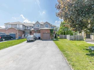 44 Aikens Cres