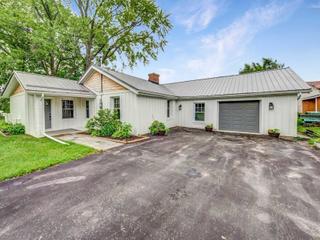 2905 Lakeside Dr