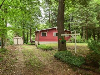 7467 Island Cres