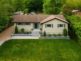 2670 Westshore Cres