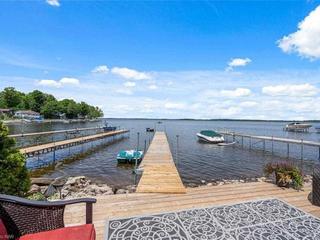 234 Robins Point Rd