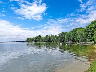 1451 Cunningham Cres
