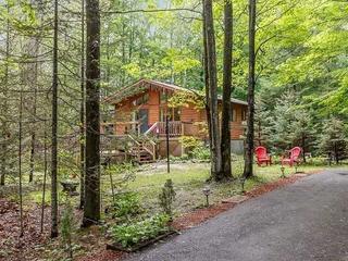 9 Pinecone Ave