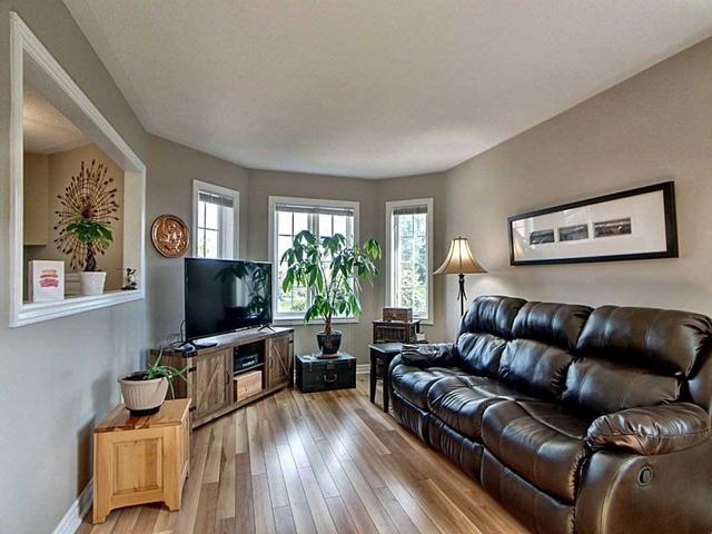61 Hanmer St