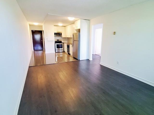 008 - 174 Grove St E