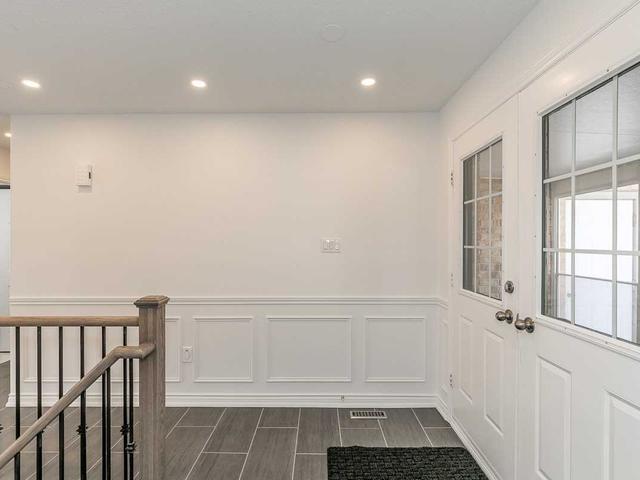 275 Anne St N