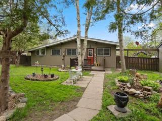 61 Poplar Cres