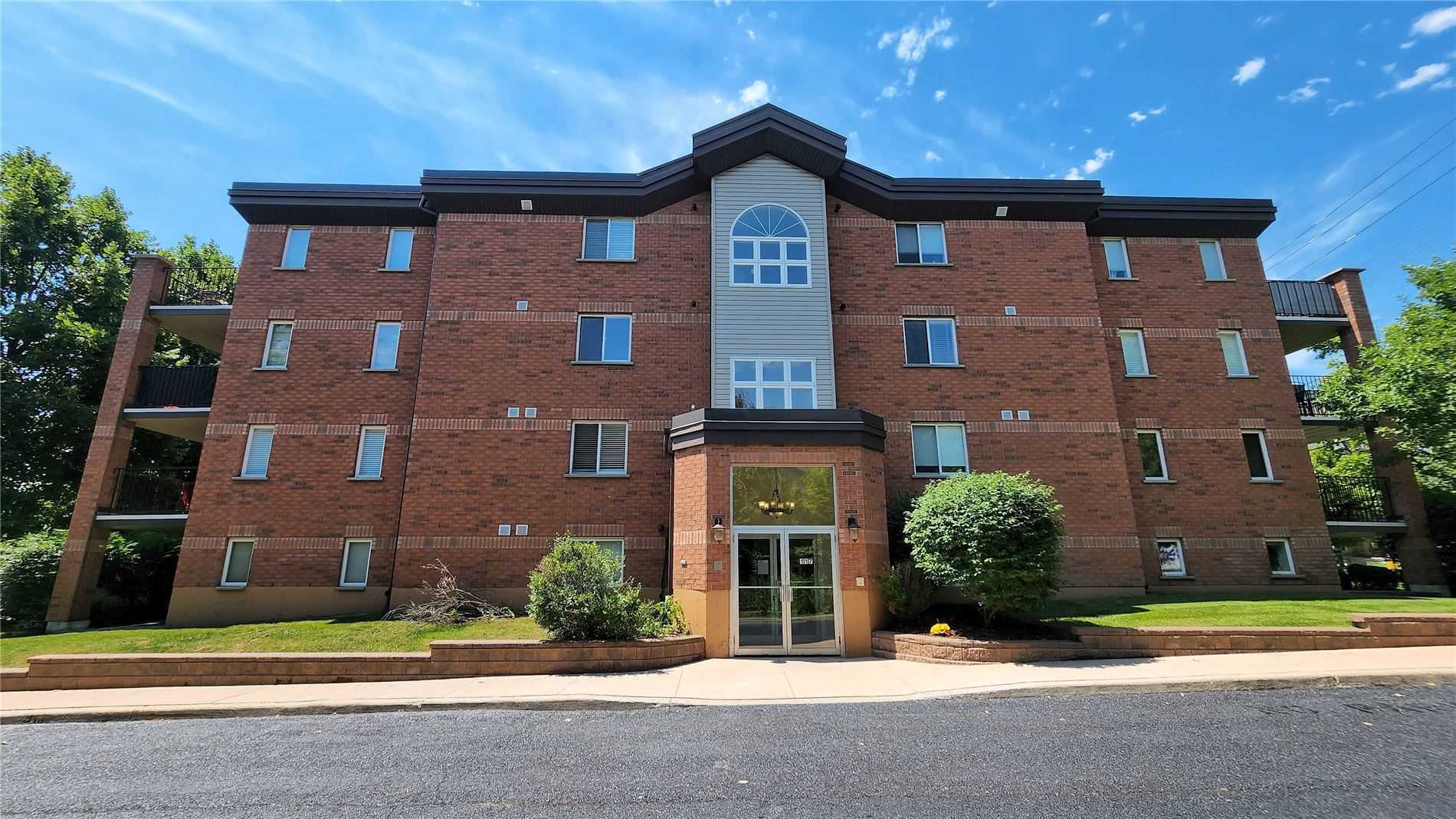 203 117 Edgehill Dr, Barrie Sold, S5705632 Condos.ca