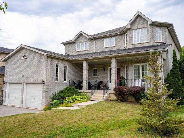 50 Pinecliff Cres