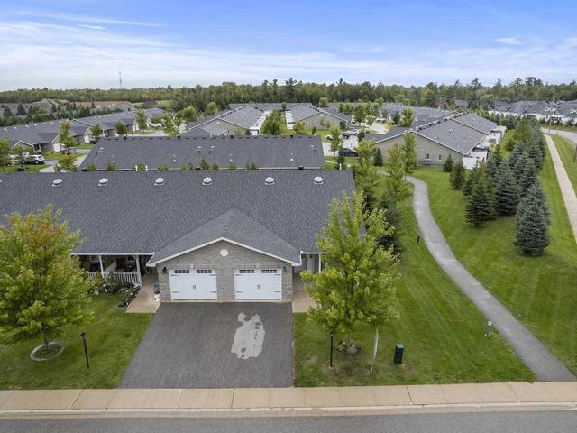 101 Clover Cres