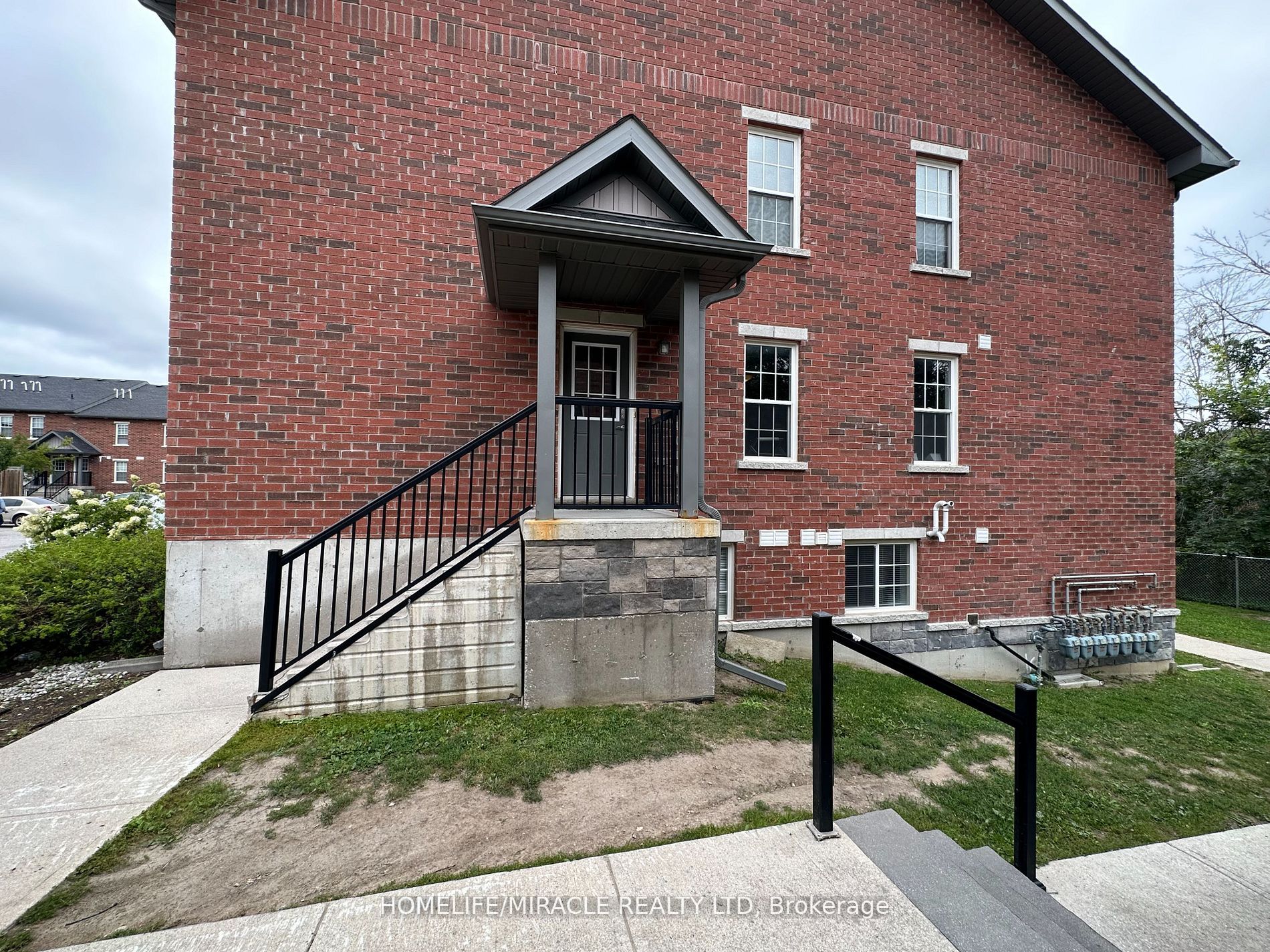 8 244 Rd, Barrie Terminated, S7055218 Condos.ca